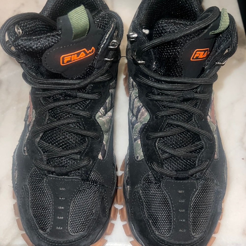 FILA sneakers worn but still in great condition